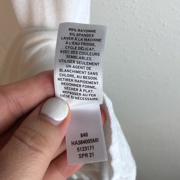 Halogen white tank top woman’s size L keyhole back - Picture 6 of 6